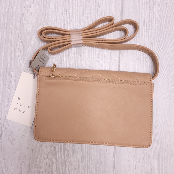 A New Day Wallet On A String Crossbody Bag  NWT - Picture 4 of 8
